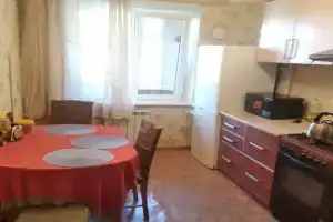 Uyutnaya u dubovogo lesa Apartments