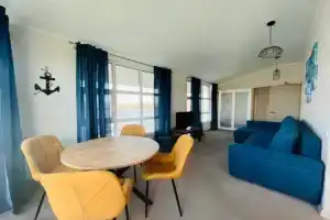 Kayuta-Penthaus dvuhkomnatnyy 3-paluba Apartments, Bor