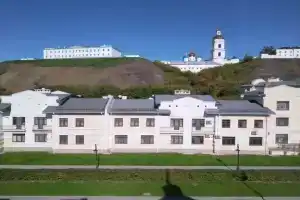 Chetyryohkomnatnaya v istoricheskom tsentre goroda Apartments, Tobol'sk