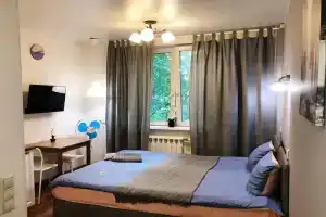 Uyutnaya studiya ryadom s metro Apartments, Peredelkino
