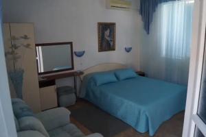 Tryohmestnyy nomer Apartments, Lazarevskoye