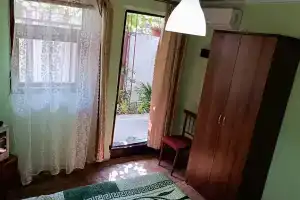 Dvuhmestnyy nomer ekonom u morya Apartments, Lazarevskoye