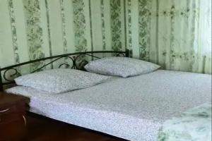 Tryohmestnyy nomer lyuks Apartments, Berdyansk