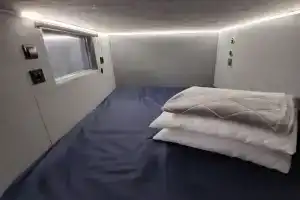 Komnata dvuhmestnaya kapsula (bez dusha) Apartments, Tyumen