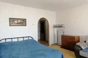 Odnokomnatnaya v novom mikrorayone goroda Apartments, Kellerovo