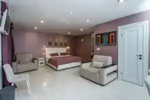 Tryohmestnyy nomer Semeynyy Angliya-London Apartments, Stanitsa Ust'-Labinskaya