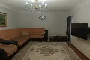 Uyutnaya dvuhkomnatnaya ryadom s naberezhnoy Apartments, Derbent