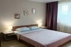 Uyutnaya v mikrorayone Raduzhnyy Apartments