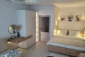 Samaya chistaya v gorode, sovremennaya Apartments, Semyonov