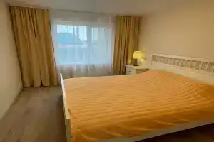 Uyutnaya dvuhkomnatnaya v tsentre goroda Apartments