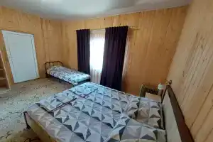 Apartament, Alakhadzi