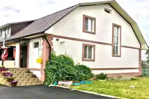 Blagoustroennyy dom v tsentre goroda Cottage, Sibay
