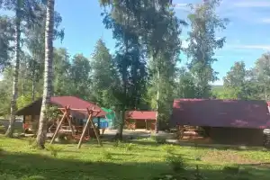 Hobiton Hotel, Katun