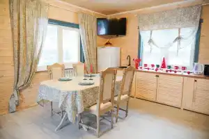 Dom na reke Cottage, Pereslavl-Zalessky