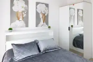 Uyutnaya evrodvushka u metro Filatov lug Apartments, Kartmazovo