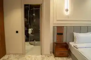 Dvuhmestnyy nomer s 1 krovatyu uluchshennyy Apartments