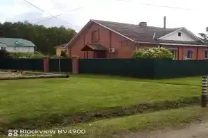 1/2 Zhilogo doma v 200 metrah ot Volgi Cottage, Kostroma