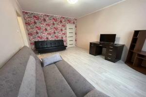 Apartamenty nedaleko ot Akademii PVO, Aviatorov 7