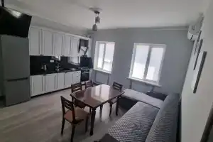 Uyutnaya, prostornaya v tsentre goroda Apartments, Makhachkala