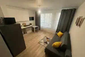 Dizaynerskaya odnokomnatnaya studiya Apartments, Misailova