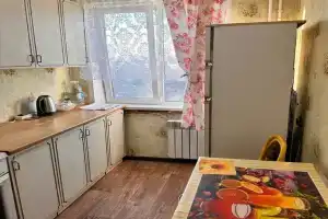 Gusi lebedi Apartments, Mariupol