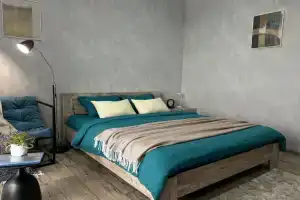 Novyy apartament s zonoy otdyha na balkone, Volgodonsk