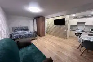 Studiya posle remonta Apartments, Jefremow