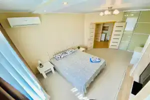 Uyutnaya v tsentre Dubovogo Apartments