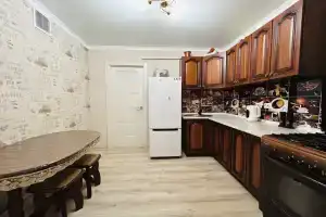 Dvuhkomnatnaya v tsentre goroda Apartments, Temryuk