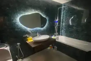 Uyutnaya ryadom s lesom Apartments, Saburovo