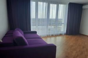 Apartamenty dvuhkomnatnye s vidom na gorod