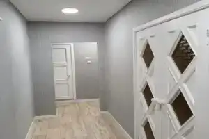 Uyutnaya 3-h komnatnaya Apartments, Belaja Kalitwa