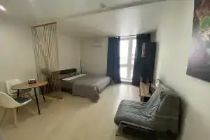 Sovremennaya studiya v stile art Apartments, Otradnoye