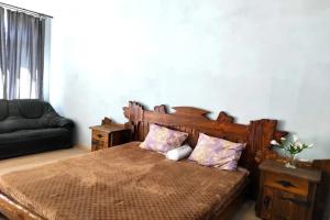 Semeynyy nomer semeynyy nomer na 4 cheloveka Apartments, Machara