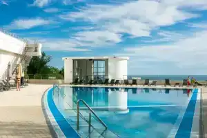 s vidom na more so skazochnym zakatom Apartments, Sochi