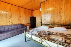 Tryohmestnyy nomer Komfort s vidom na more Apartments, Molochny sovkhoz