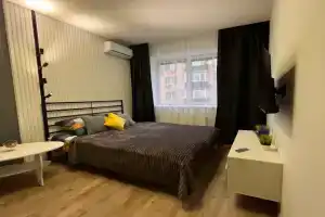 Schastlivyy nomer Apartments, Azov