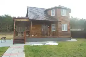Cottage at Oka River, Velegozh