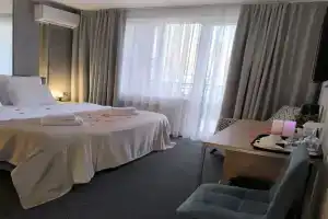 Dvuhmestnyy nomer s 1 krovatyu uluchshennyy standart Apartments, Ramenskoe