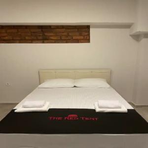 The Red Tent Suite 88 - 12