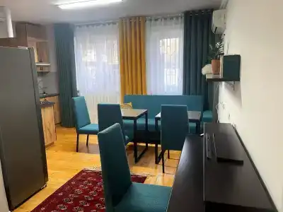 Family Guest House & Hostel - 1