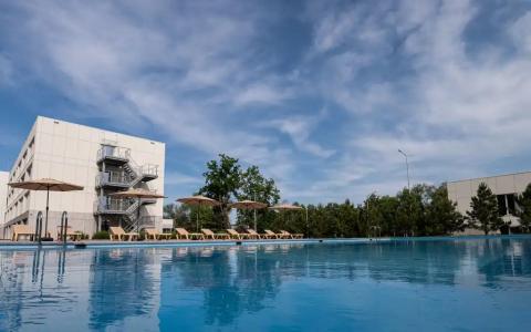 Gostinichnyy kompleks Turist Mariupol - 0