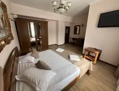 Belon Inn - 1