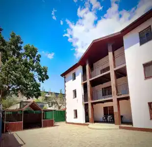 Markizetta - uyutnyy v dvuh shagah ot plyazha Guest house - 1