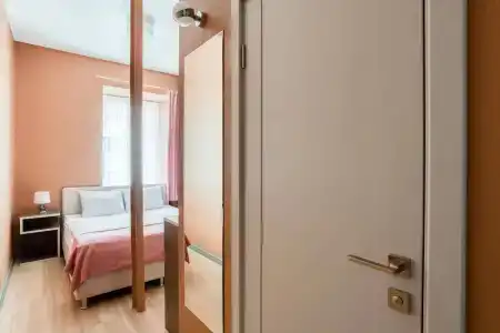 "Come Inn (Moskva)" - 24