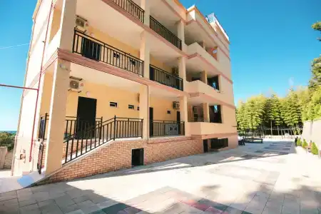 Lyubimyy dom Cottage - 2