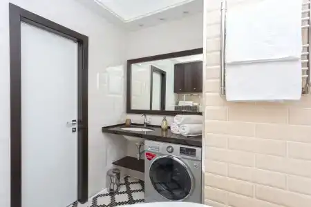 Center on Korolya - 12