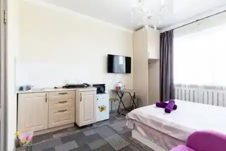 Yourhouse  -2,  66 - 3