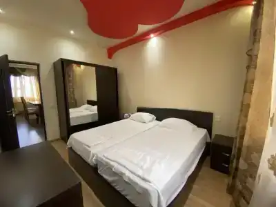 Large 5 Bedroom Luxury Villa - 23