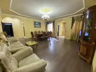 Large 5 Bedroom Luxury Villa - 12